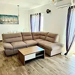 Nina Apartman *