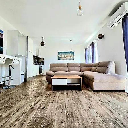 Apartamento Nina Zadar