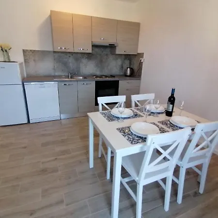 Apartment Nina